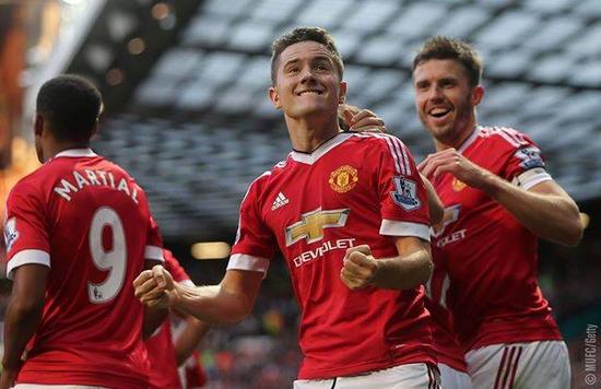 同时保持球 同时保持球