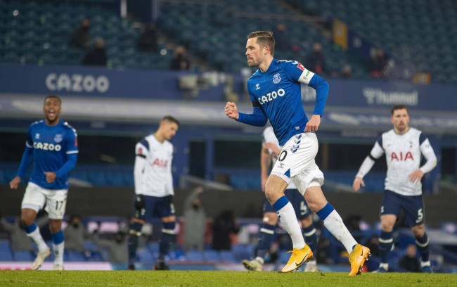 消耗全队体 消耗全队体